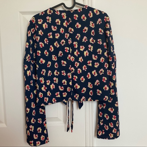 NWOT BCBGeneration blouse - Picture 3 of 4